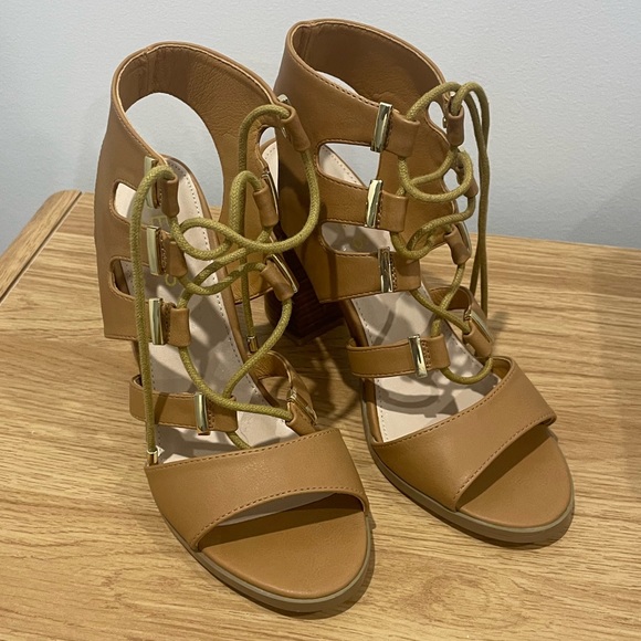 Lace Up Block Heels 🤎 - Picture 6 of 11